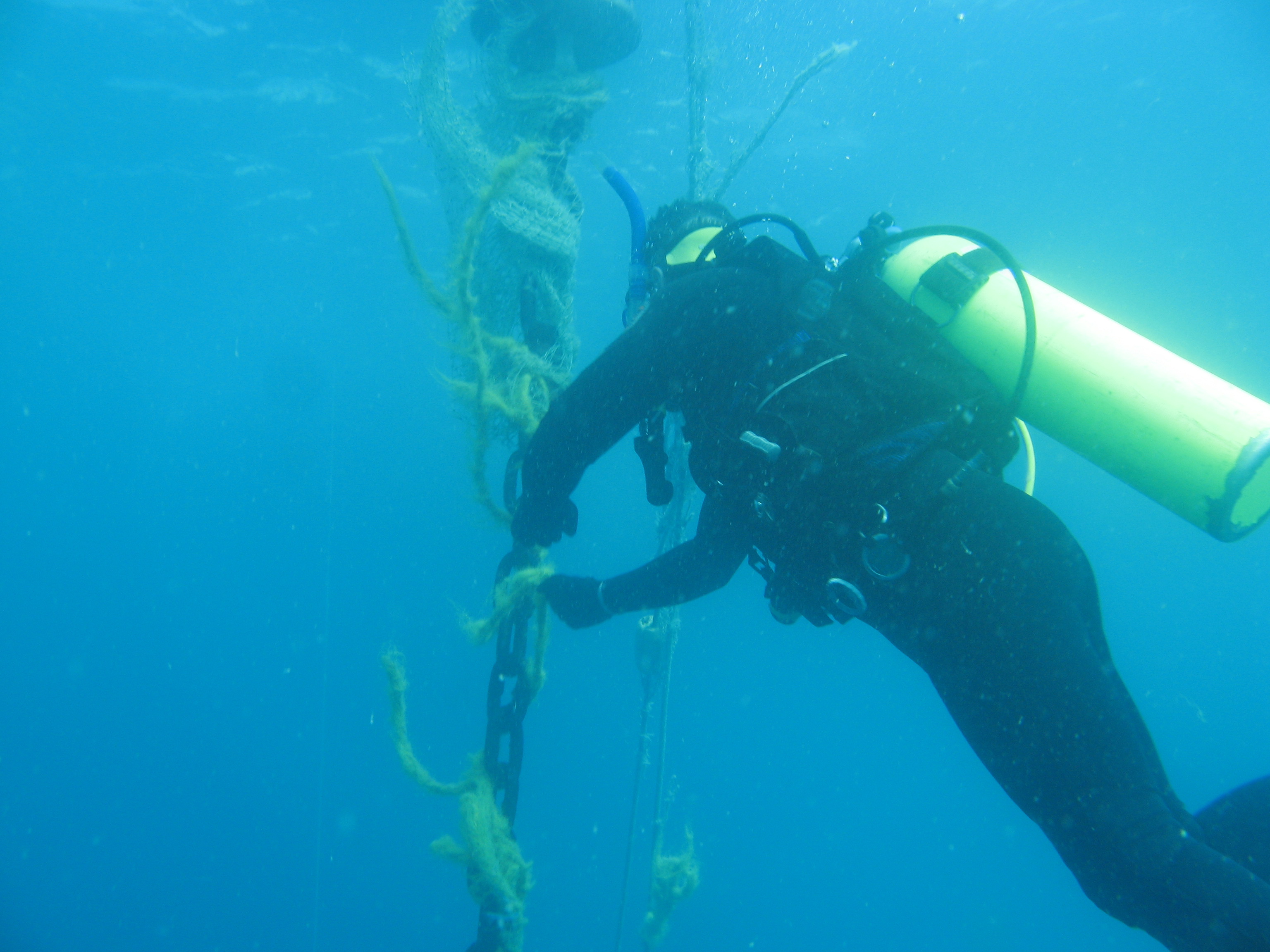 Science Dive on 3m discuss weather buoy